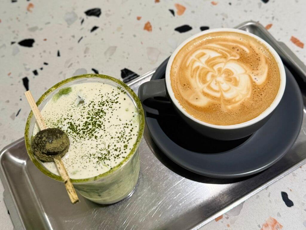 Matcha vs coffee, which one is the best option to start your day? - Nawo® Routines