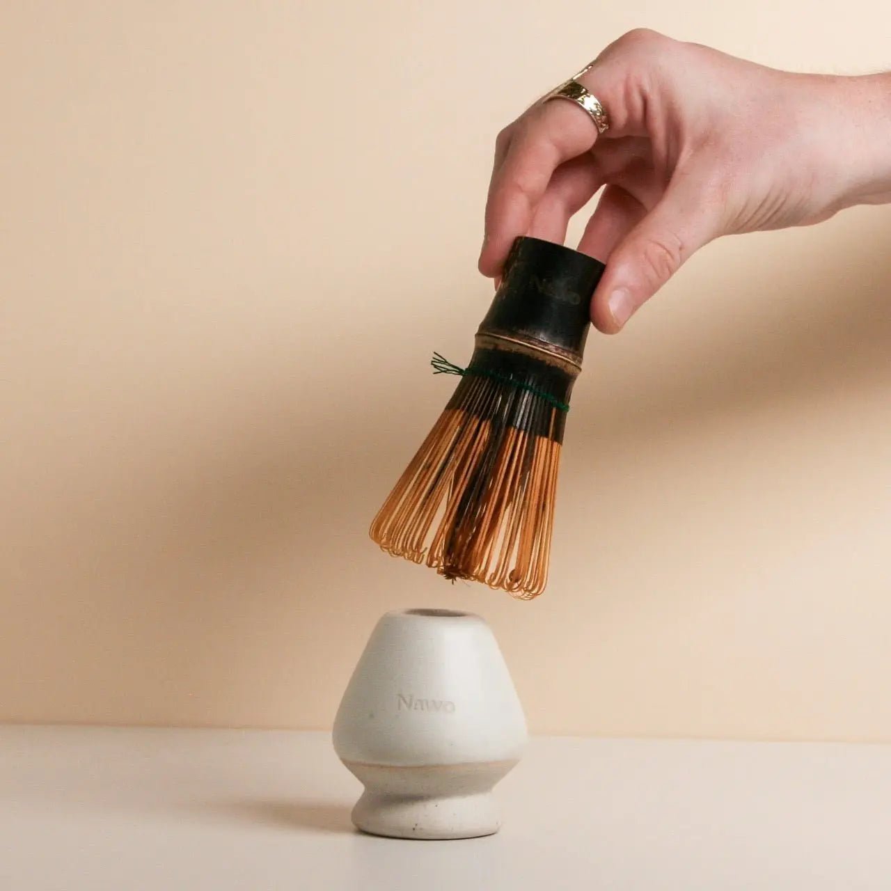 nawo-whisk-holder-3